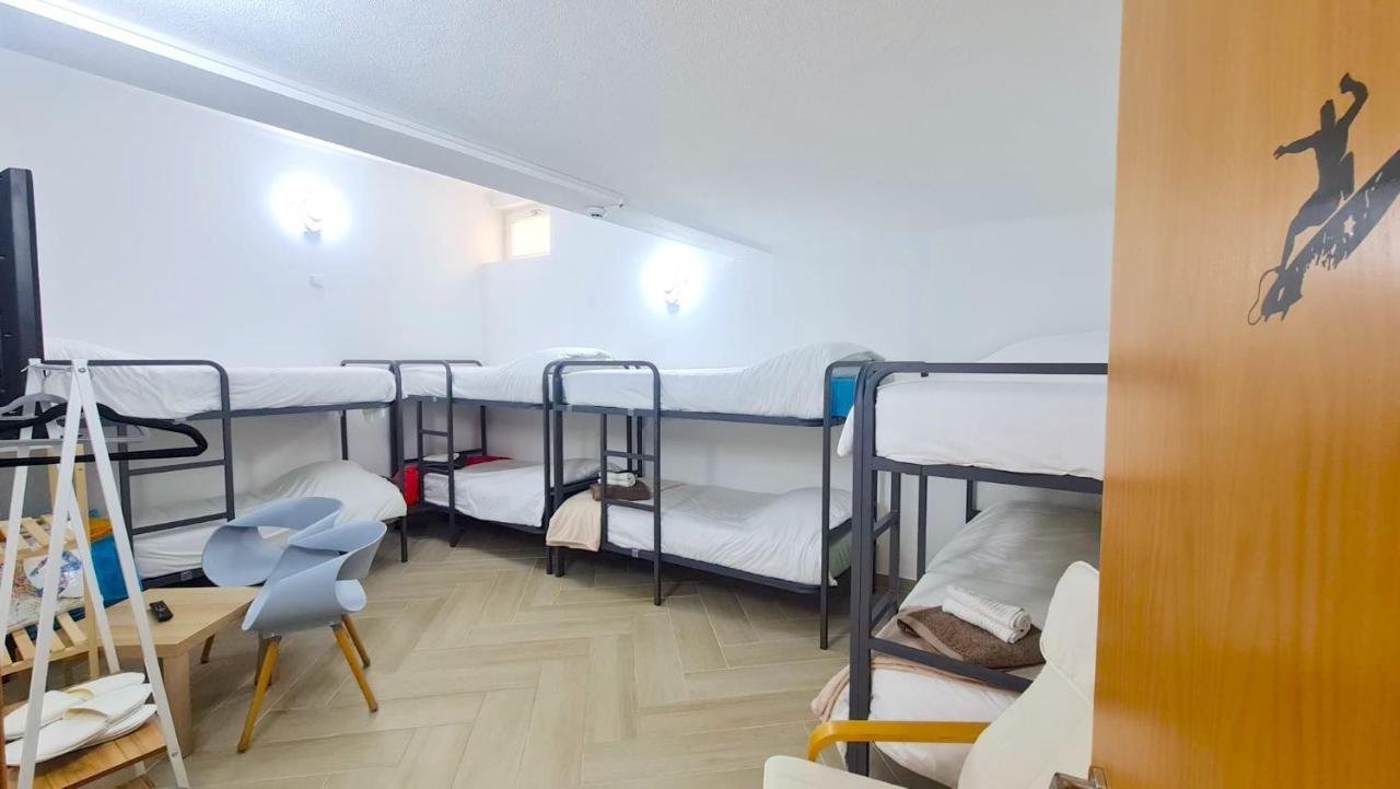 Quartos Para Viajantes, Surfistas, Grupos, Boa Energia Ναζαρέ Εξωτερικό φωτογραφία